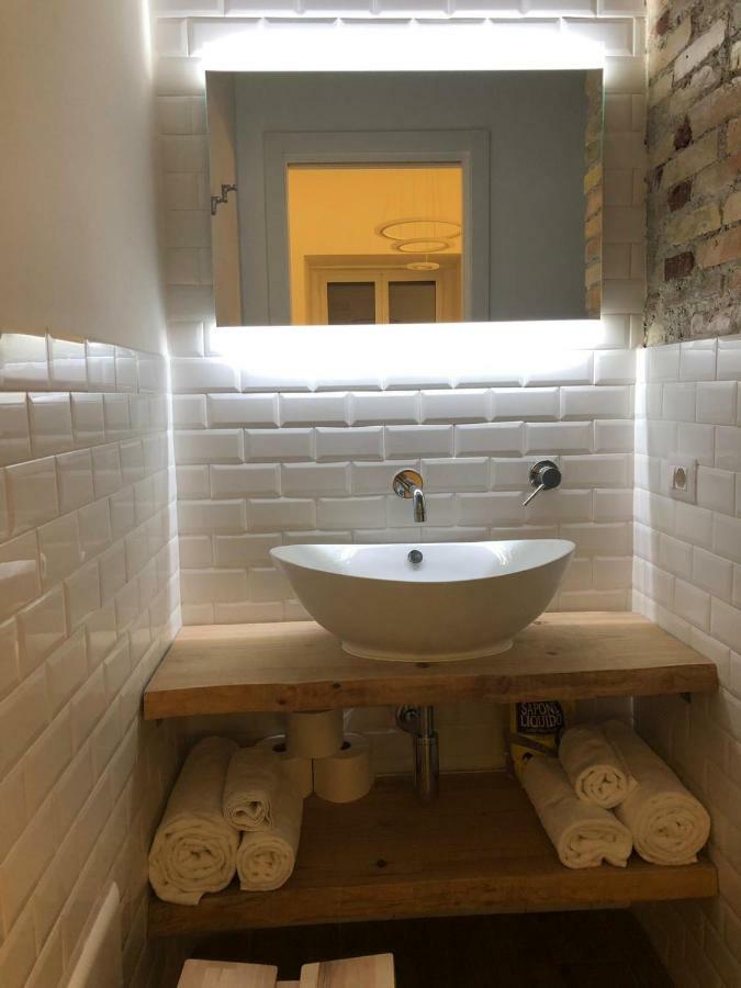 Апартаменти Vivi House Неаполь Екстер'єр фото